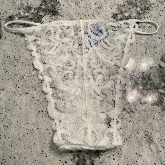 Free People Reese Tanga Ivory Size Medium NWT - Picture 3 of 5